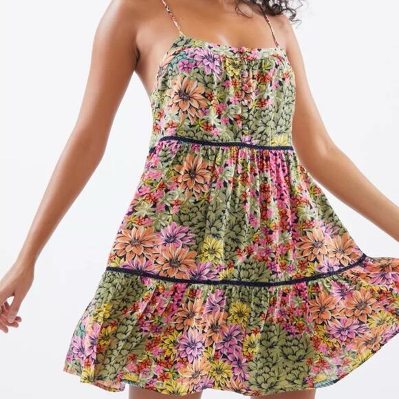 Urban Outfitters Honey Tiered Babydoll Floral Mini Dress XS